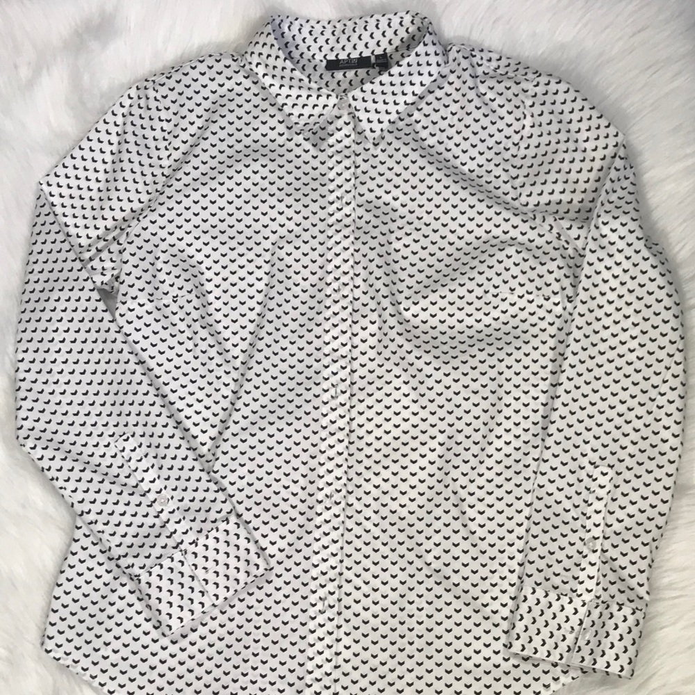 Apt. 9 Button Down Shirt